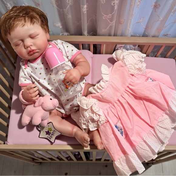 Reborn Realistic Baby Doll Girl- Anatomically Correct w/ Accessories (NEW) - Picture 2 of 9